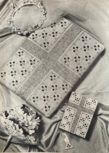 Magazine photo of a needlepoint church kneeler and prayer book (1963)
